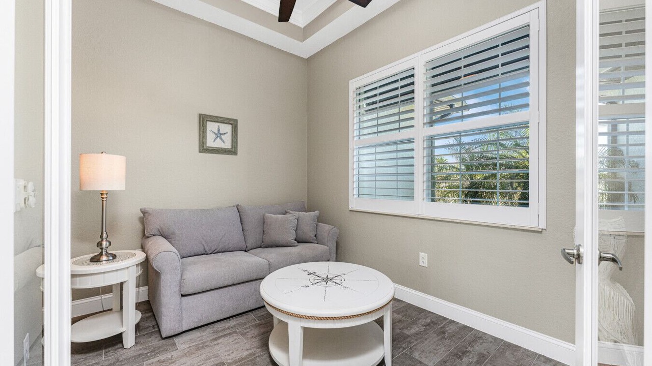 Photo of Livingroom in South Gulf Cove