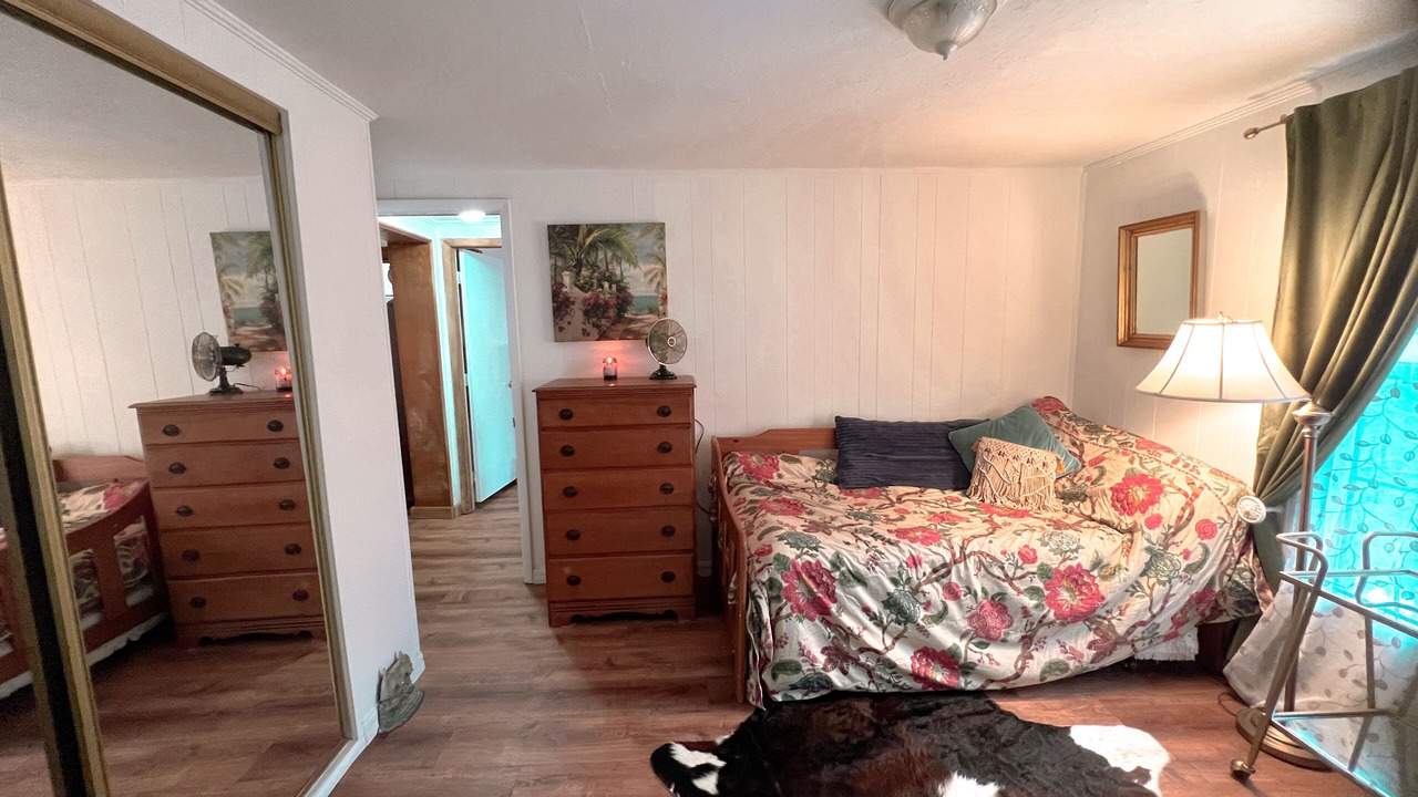 Photo of Bedroom in Cross Creek
