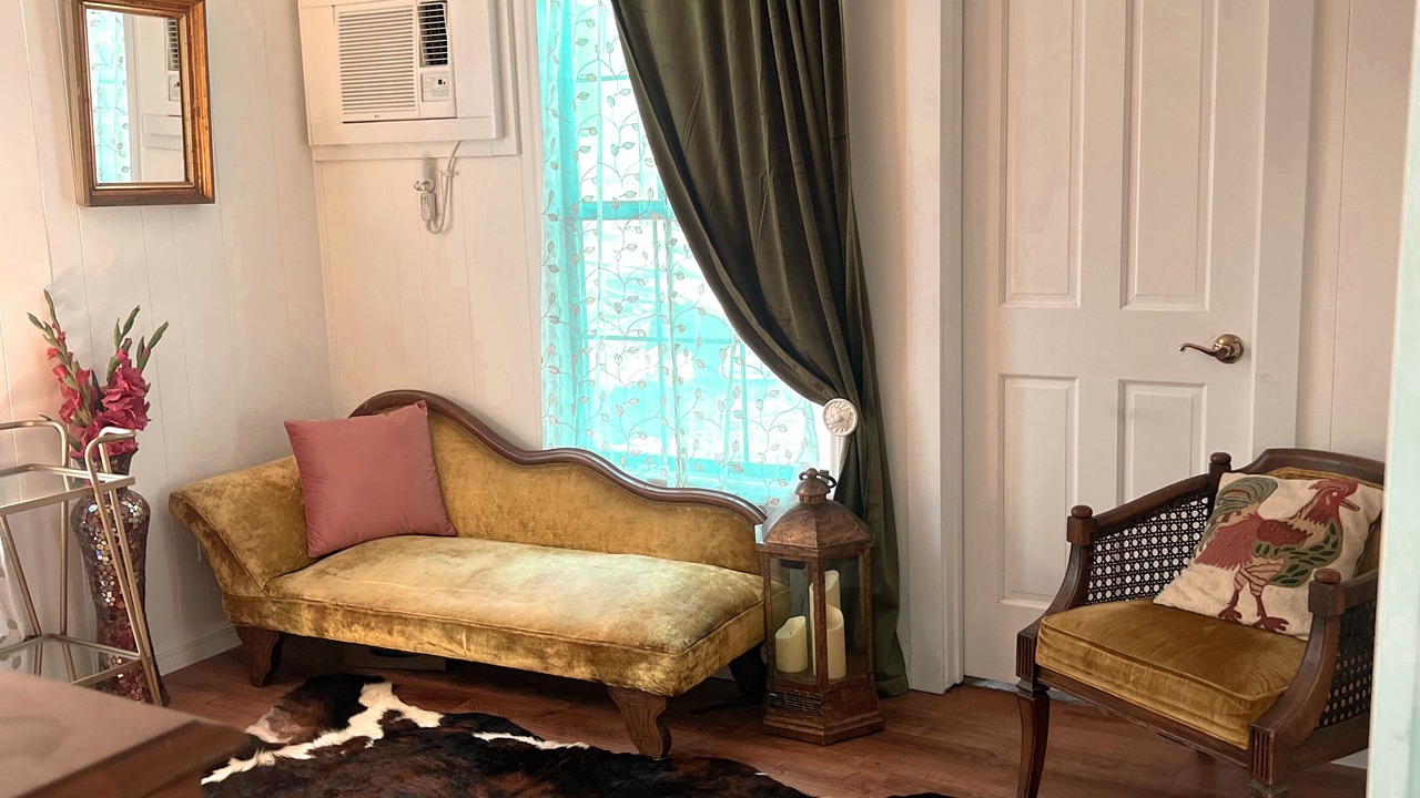 Photo of Livingroom in Cross Creek
