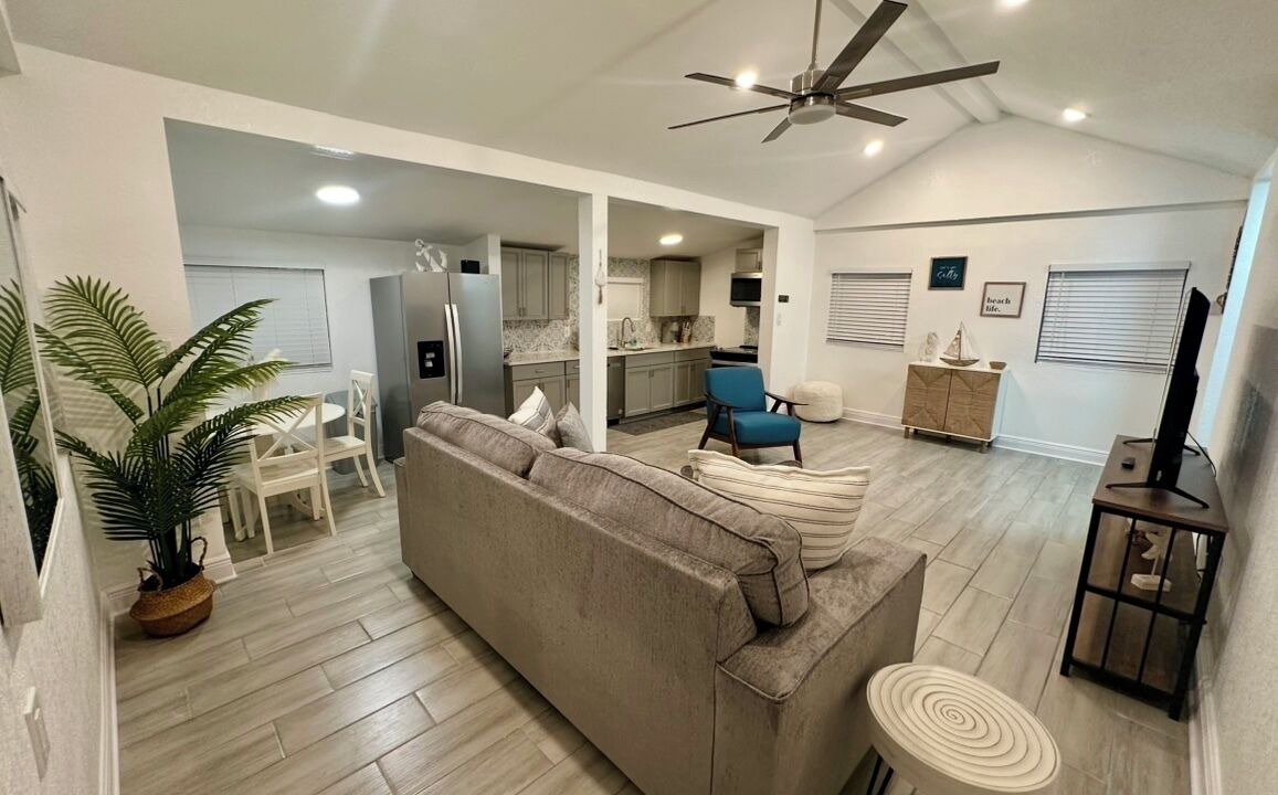 Photo of Livingroom in Clearwater Beach