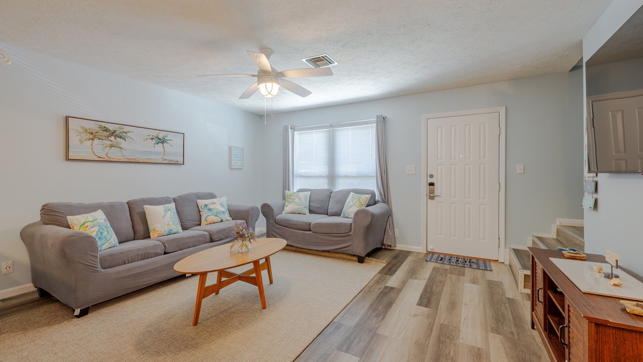 Photo of Livingroom in Bahama Beach
