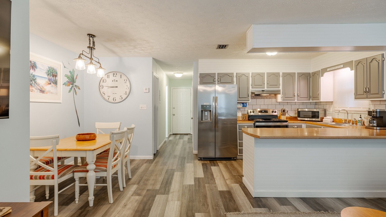 Photo of Kitchen in Bahama Beach