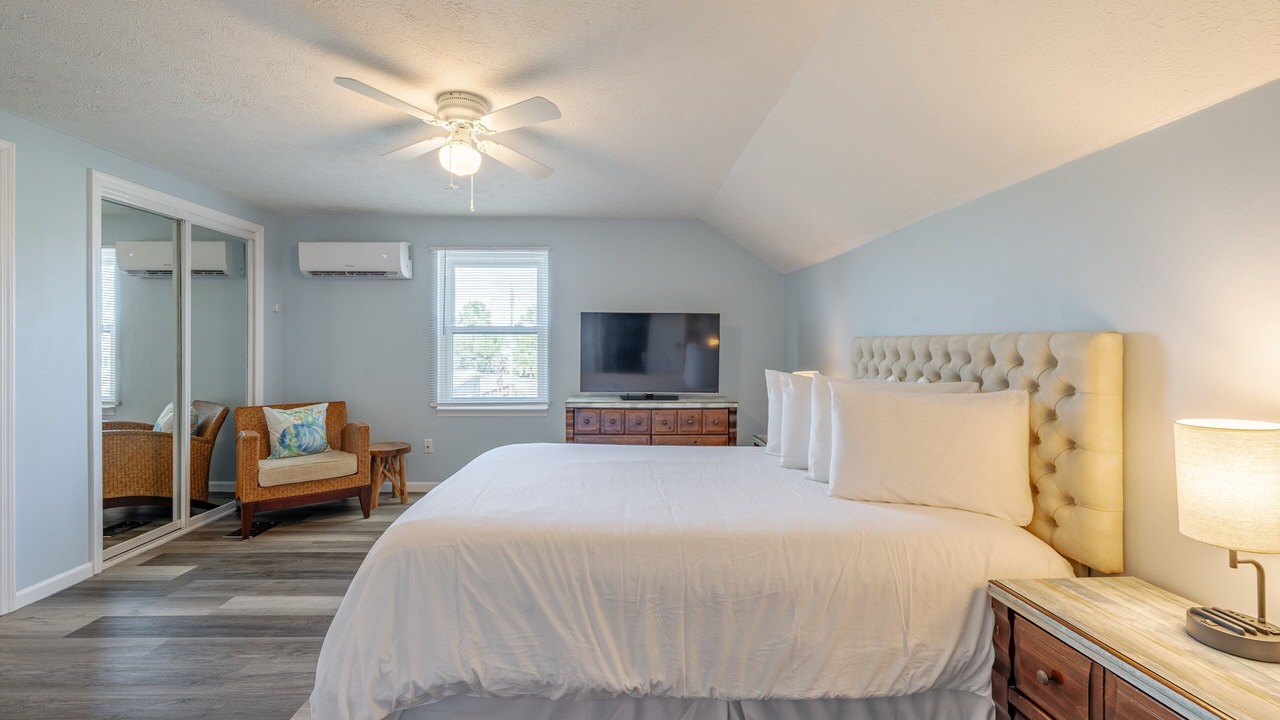 Photo of Bedroom in Bahama Beach