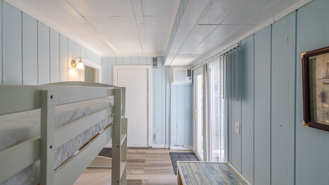 Photo of Bedroom in Bahama Beach