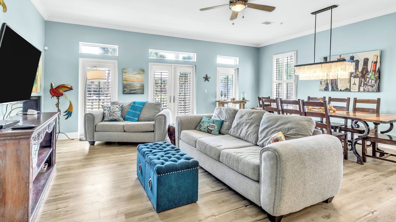 Photo of Livingroom in Gulf Place
