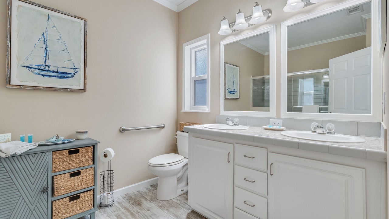 Photo of Bathroom in Laguna Beach