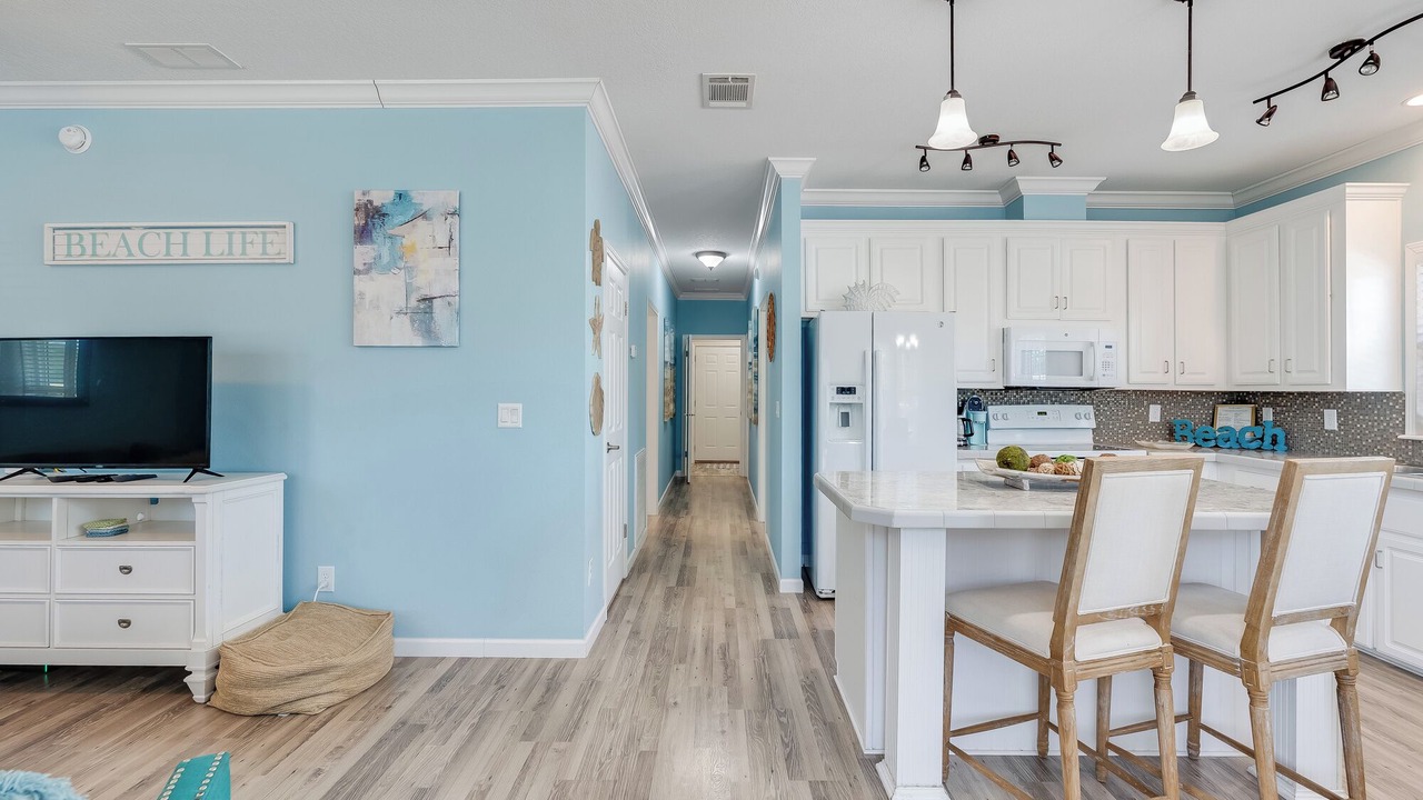 Photo of Kitchen in Laguna Beach