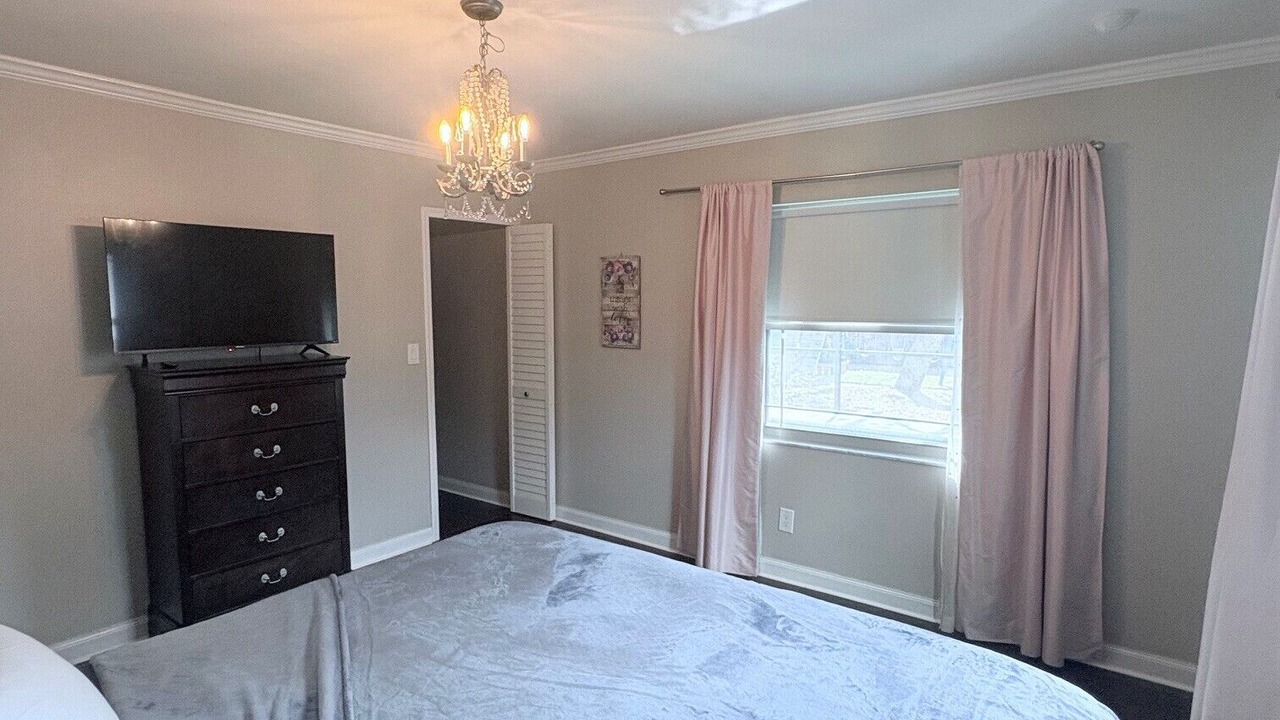 Photo of Bedroom in Ballast Point