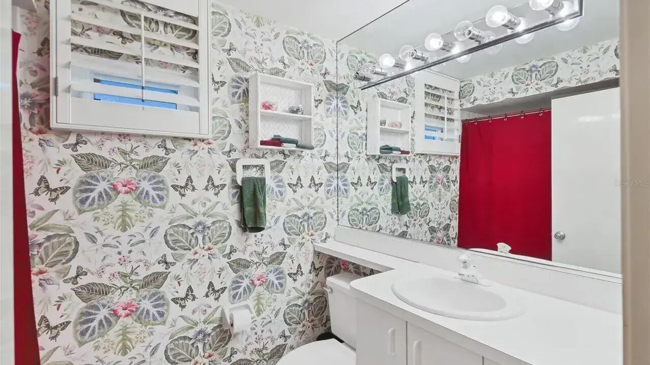 Photo of Bathroom in Longboat Key