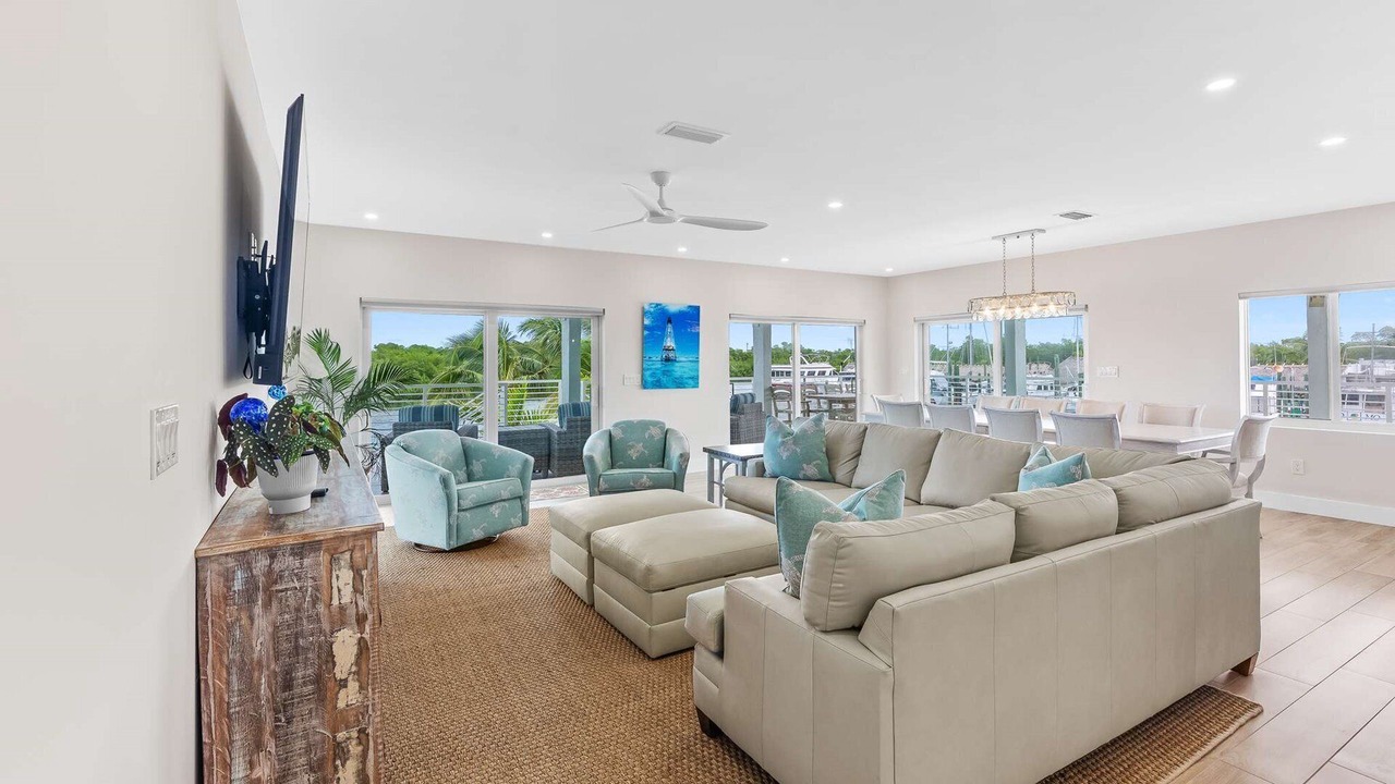 Photo of Livingroom in Marathon