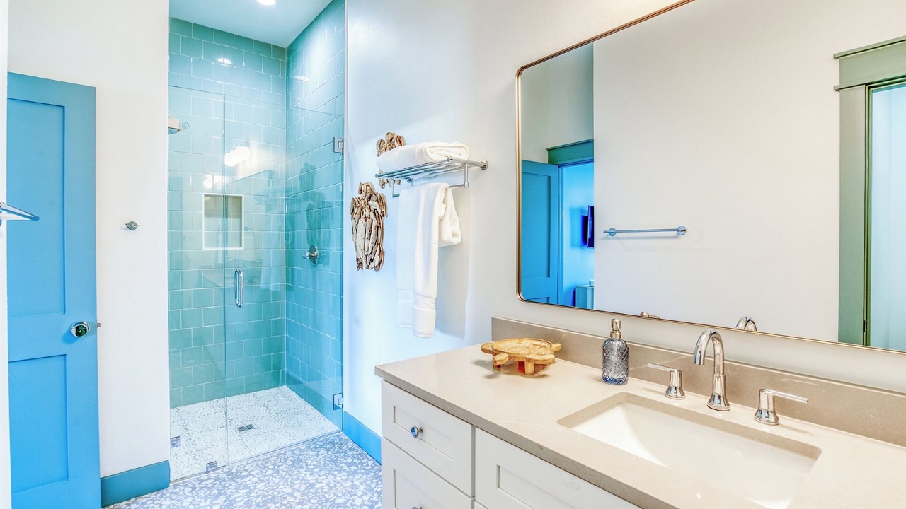 Photo of Bathroom in Gulfview Heights