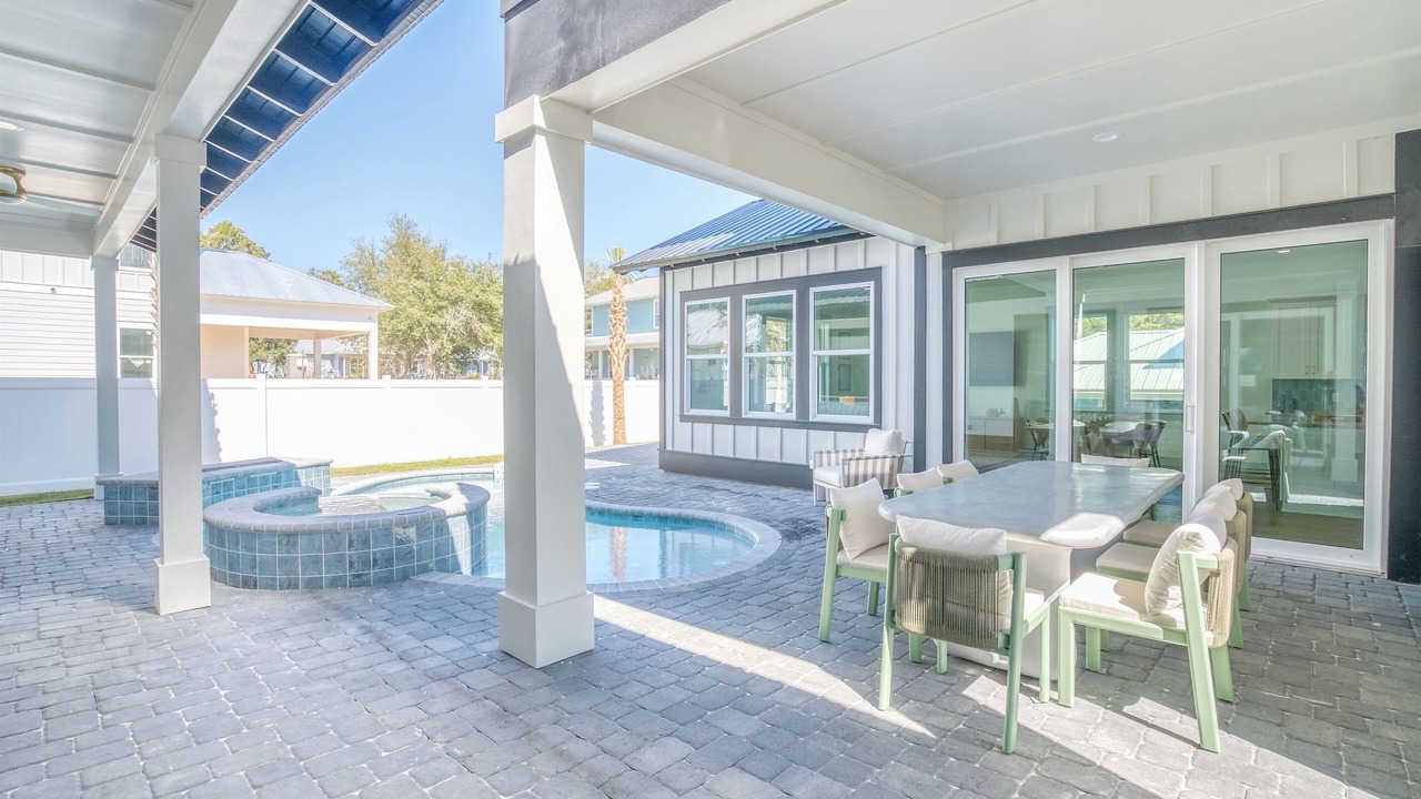 Photo of Outdoor in Gulfview Heights