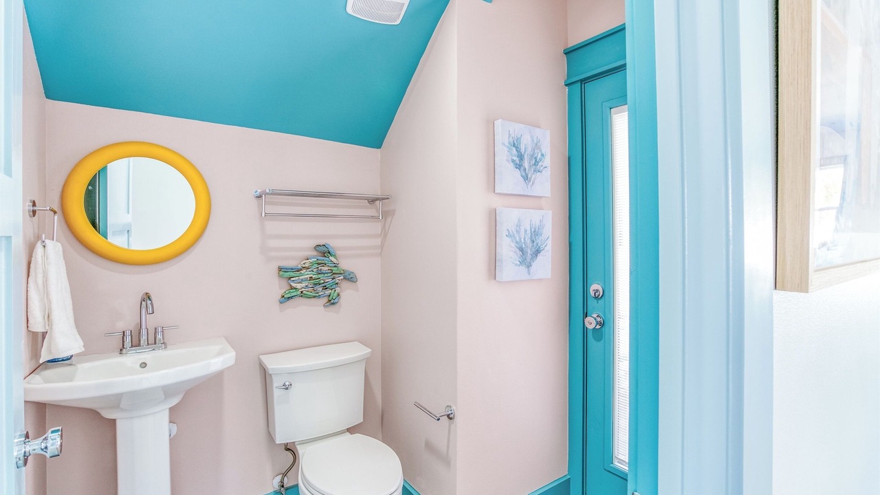 Photo of Bathroom in Gulfview Heights