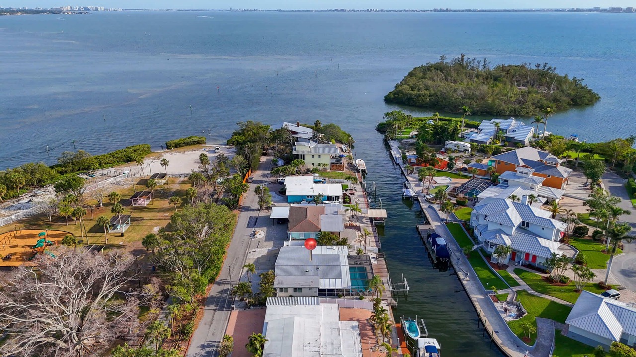 Photo of Outdoor in Bayshore Gardens