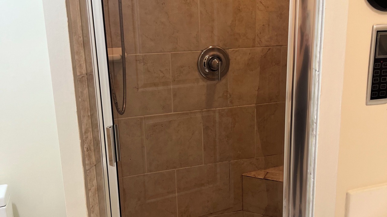 Photo of Bathroom in Thomas Drive