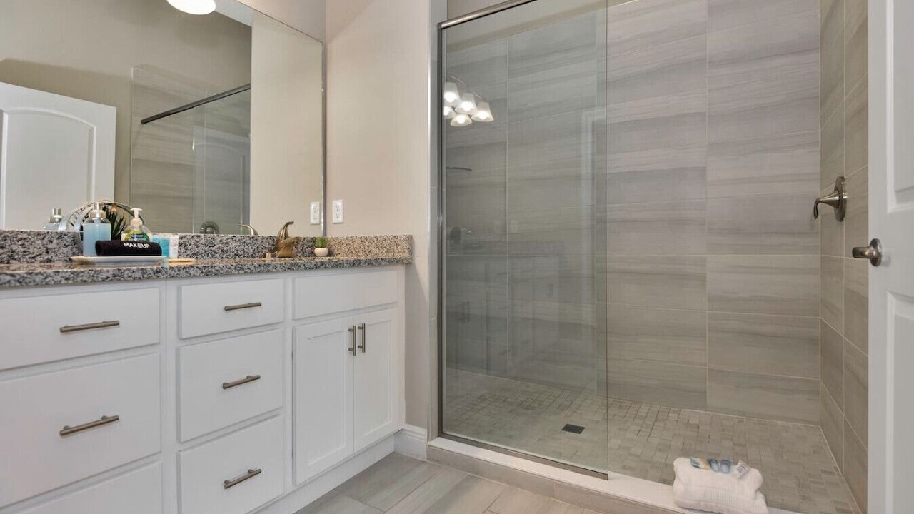Photo of Bathroom in Mcelroys Belleview