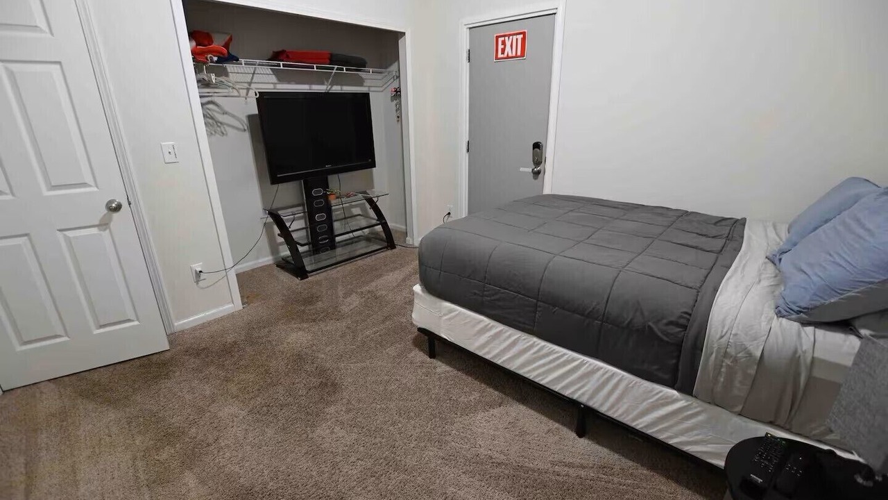 Photo of Bedroom in Westside