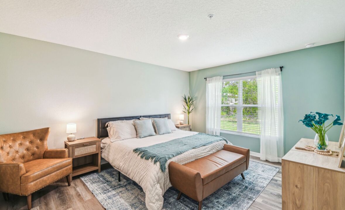 Photo of Bedroom in Forest Oaks