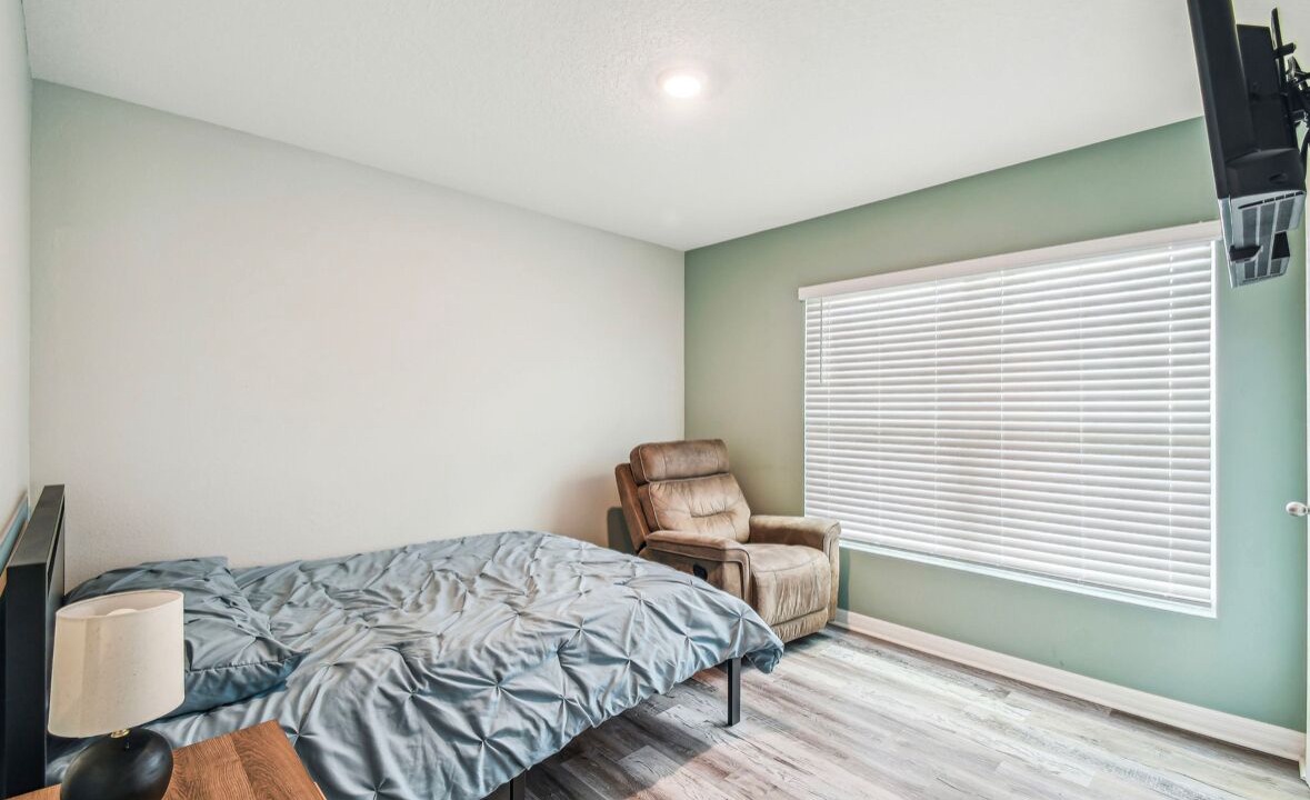 Photo of Bedroom in Forest Oaks