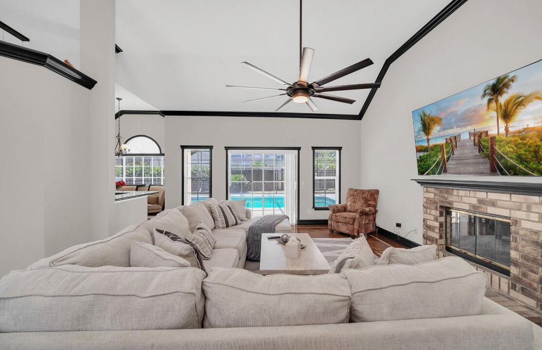 Photo of Livingroom in Ocoee
