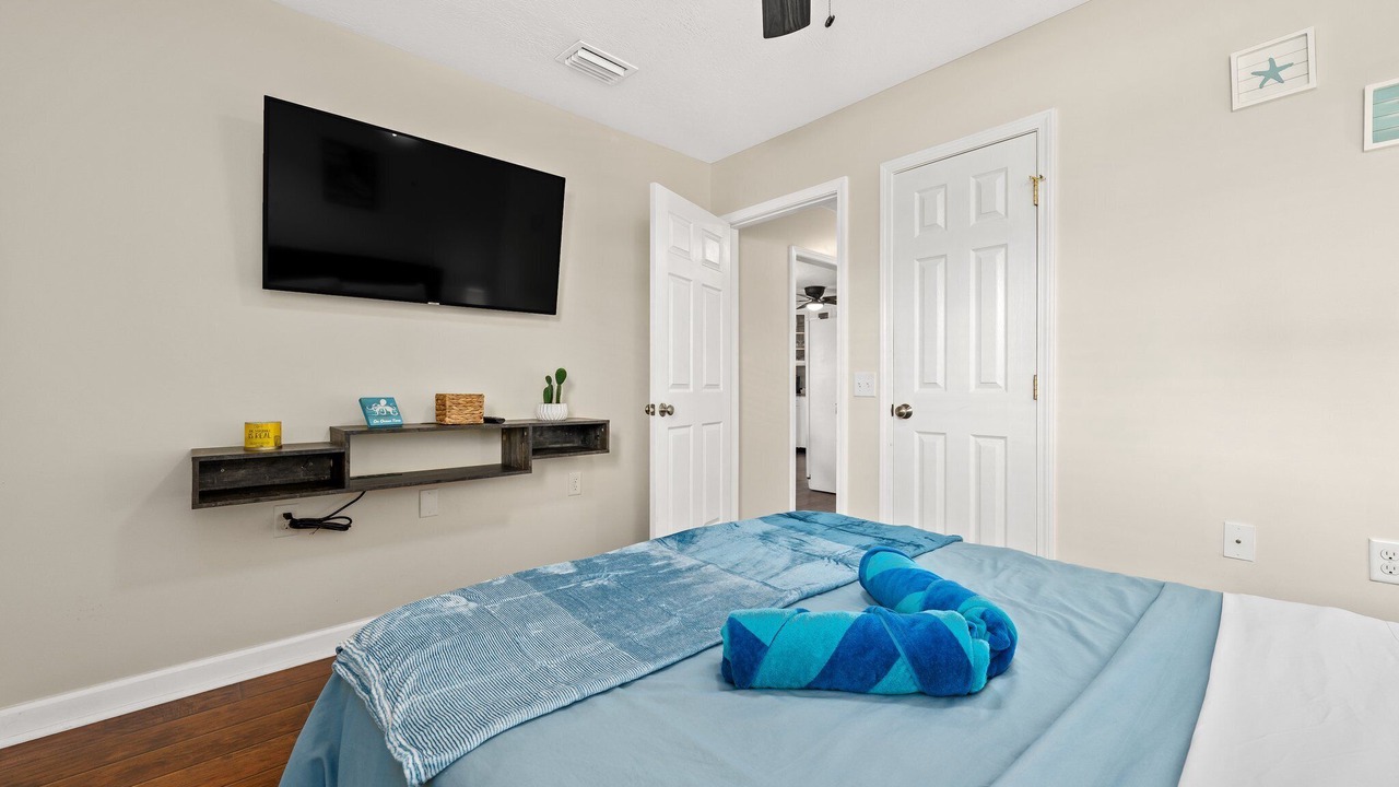 Photo of Bedroom in Holiday Beach