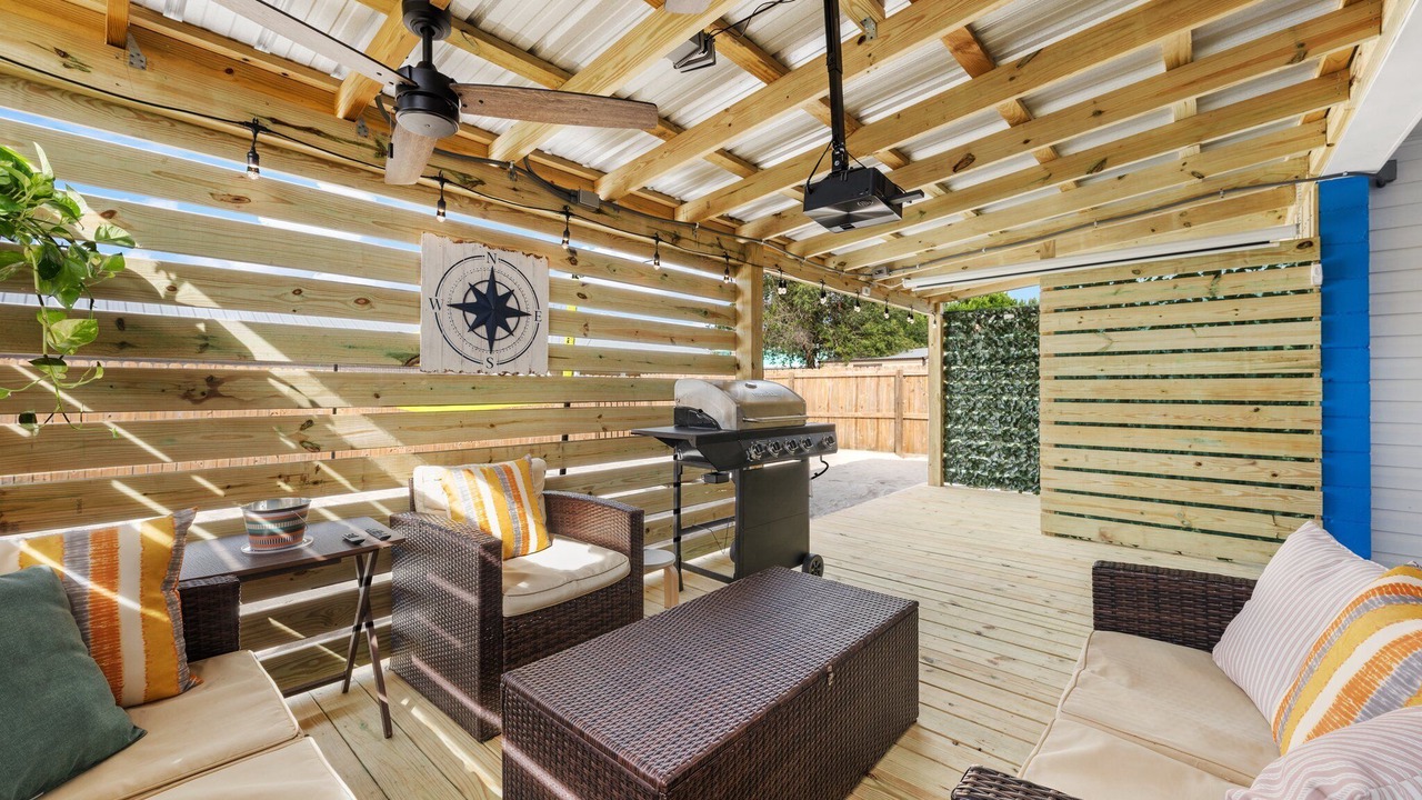 Photo of Patio Balcony in Holiday Beach
