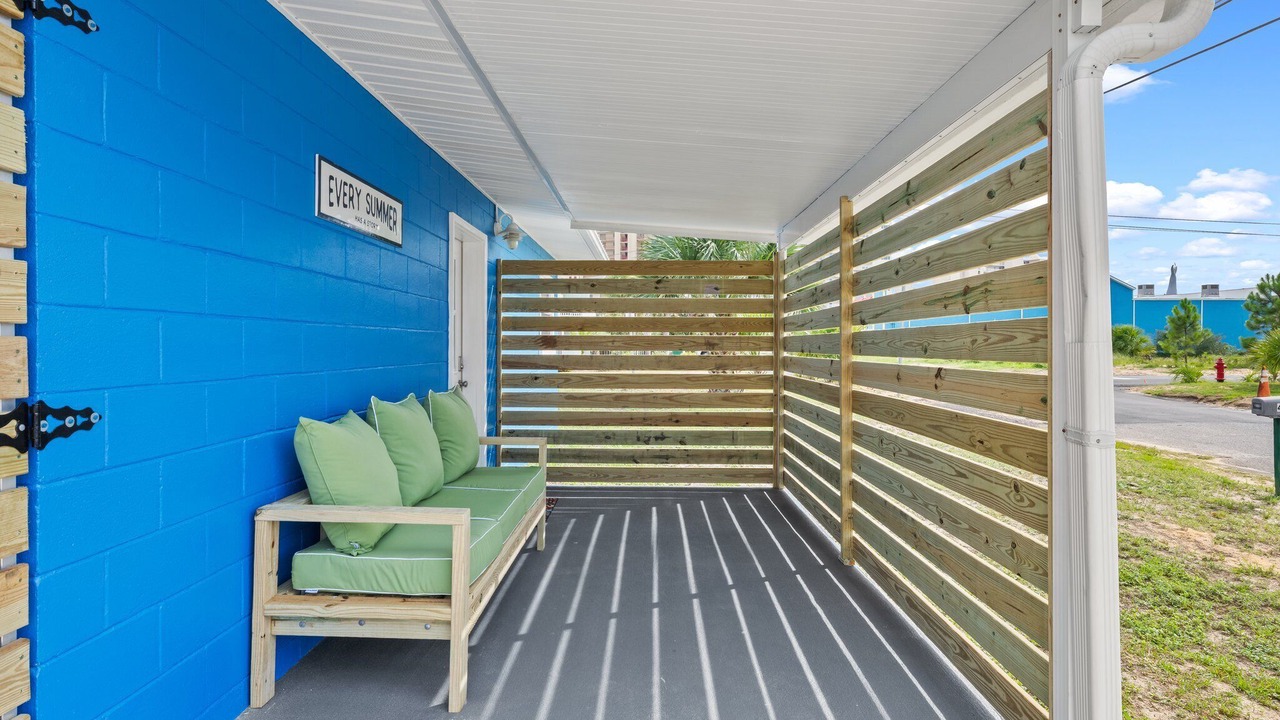 Photo of Patio Balcony in Holiday Beach