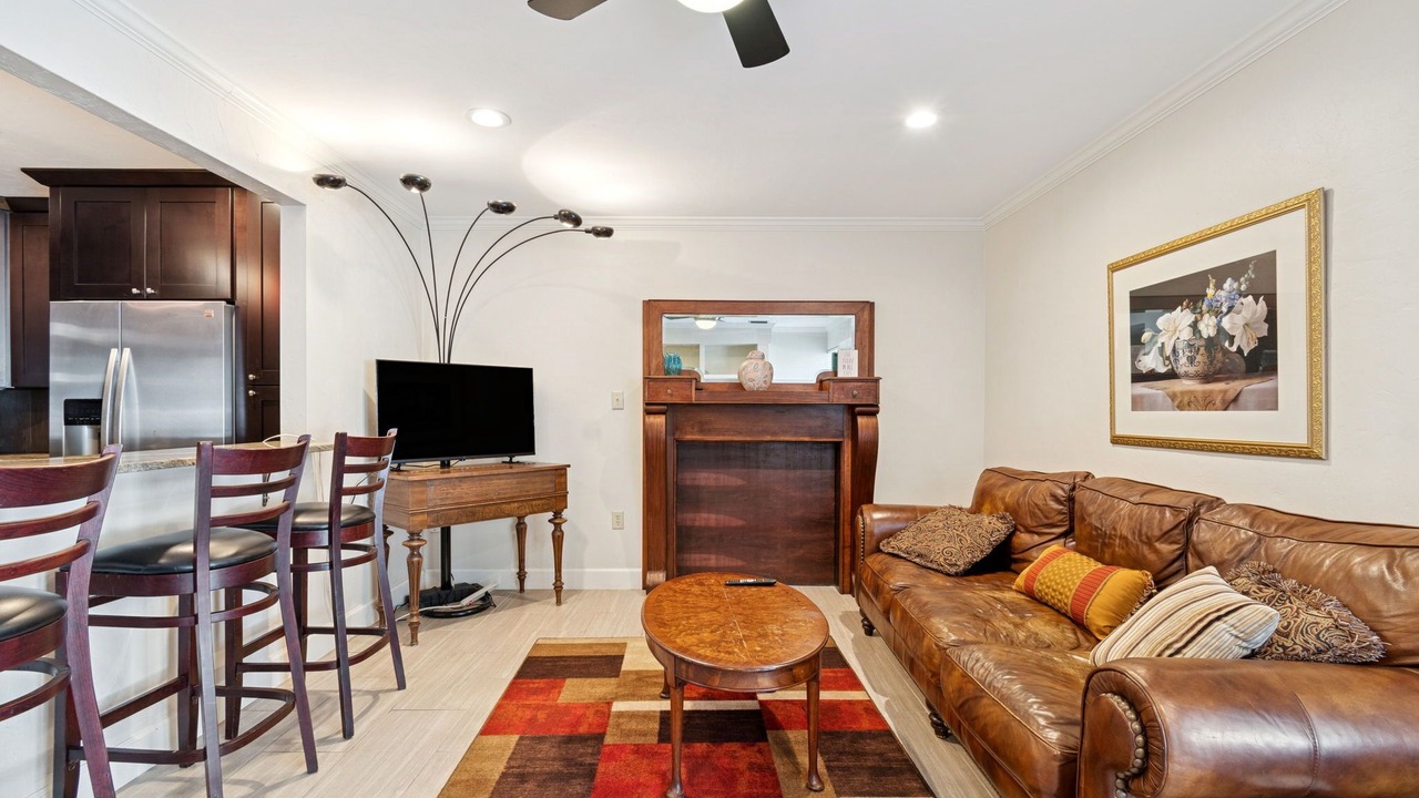 Photo of Livingroom in Gainesville