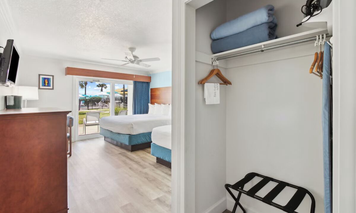 Photo of Bedroom in Neptune Beach
