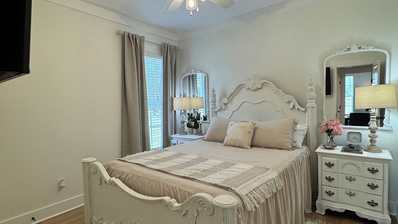 Photo of Bedroom in Hahira