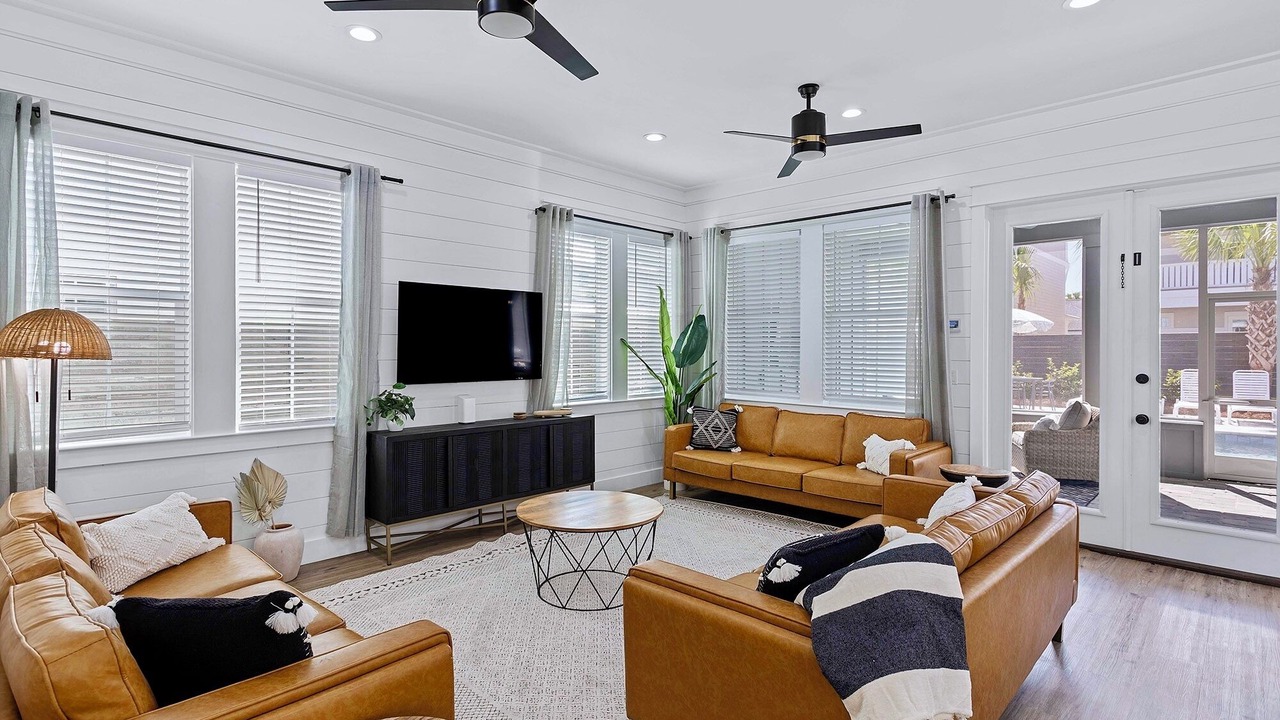 Photo of Bedroom in Miramar Beach