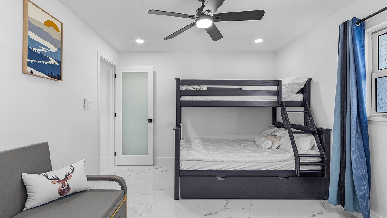 Photo of Bedroom in Iona