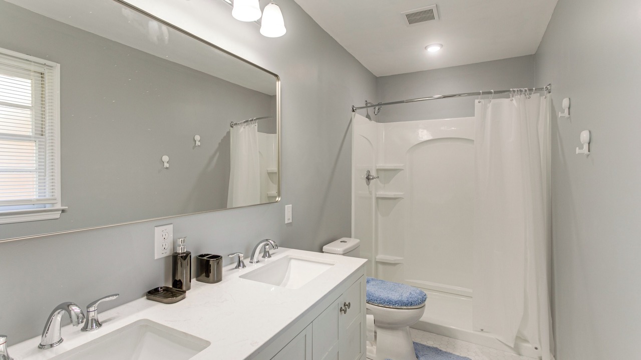Photo of Bathroom in Waycross