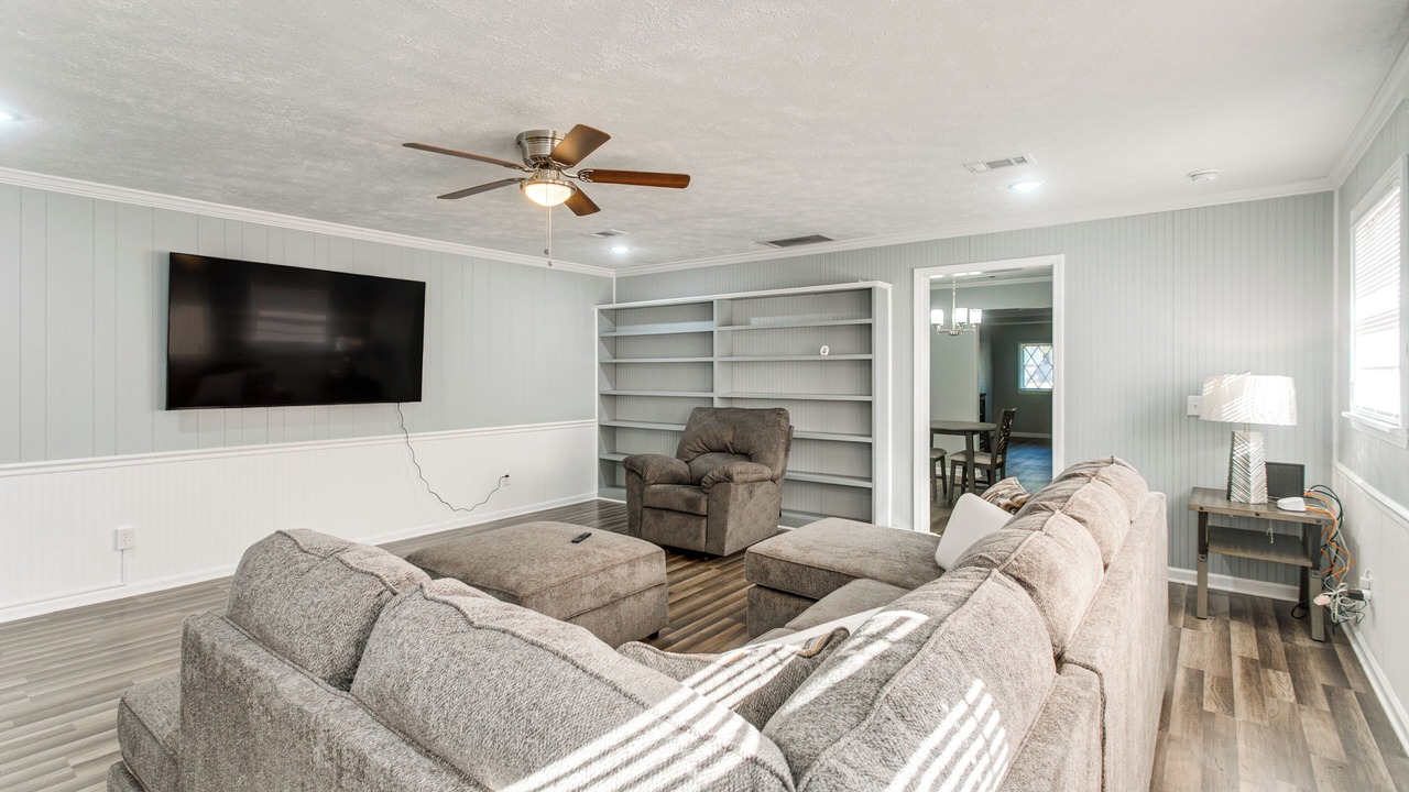 Photo of Livingroom in Waycross