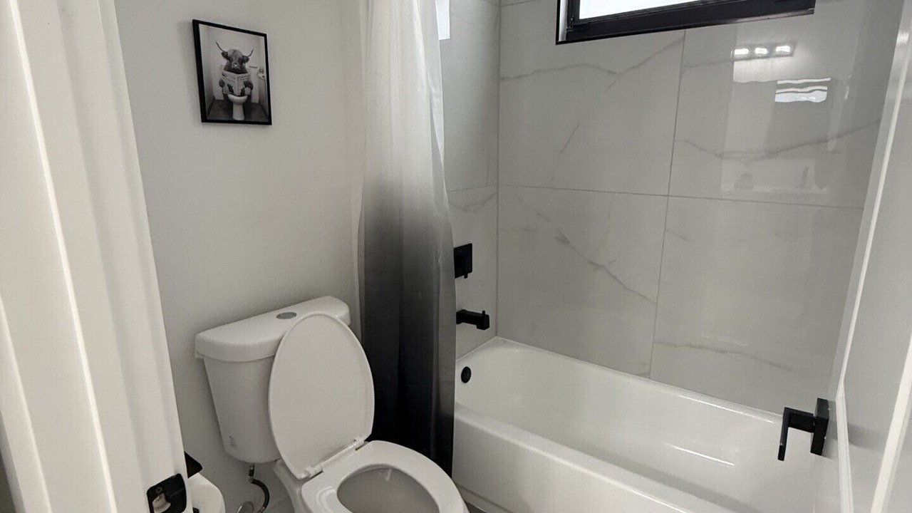 Photo of Bathroom in Pine Valley