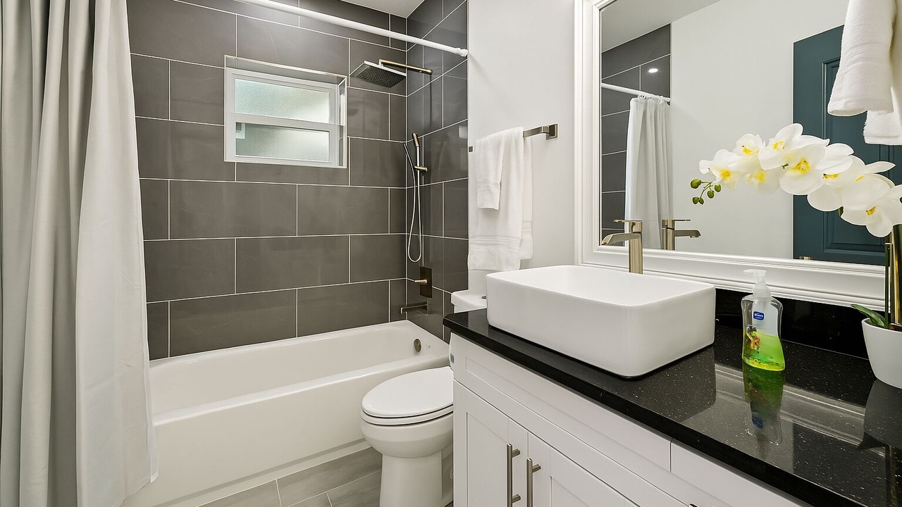 Photo of Bathroom in Tampa Heights