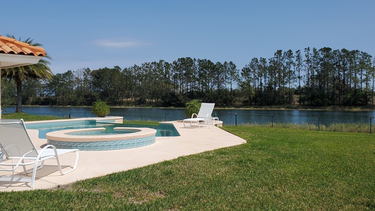 Photo of Outdoor in Groveland