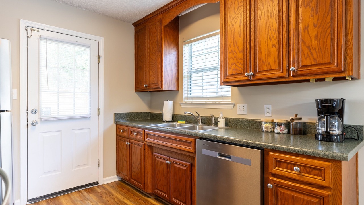 Photo of Kitchen in Valdosta