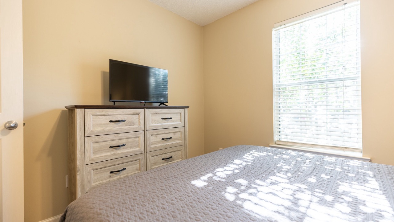 Photo of Bedroom in Valdosta