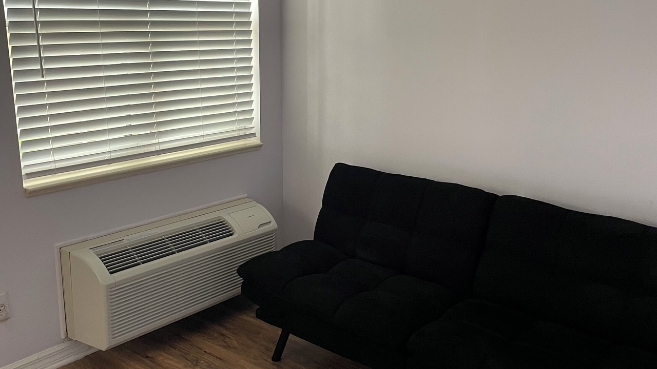 Photo of Livingroom in Port Saint Lucie