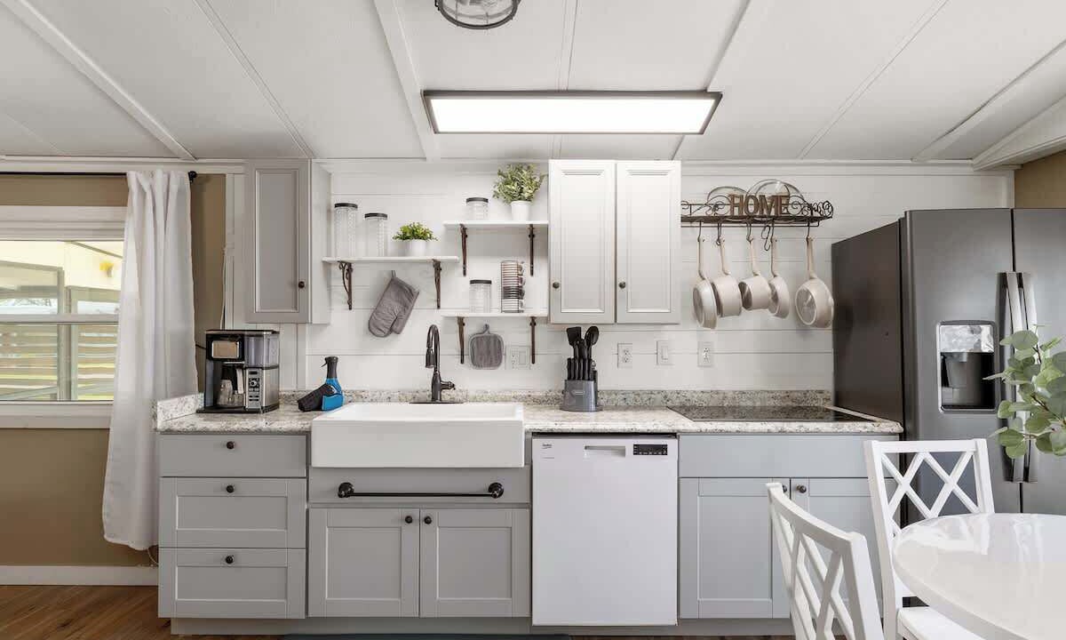 Photo of Kitchen in Dade City
