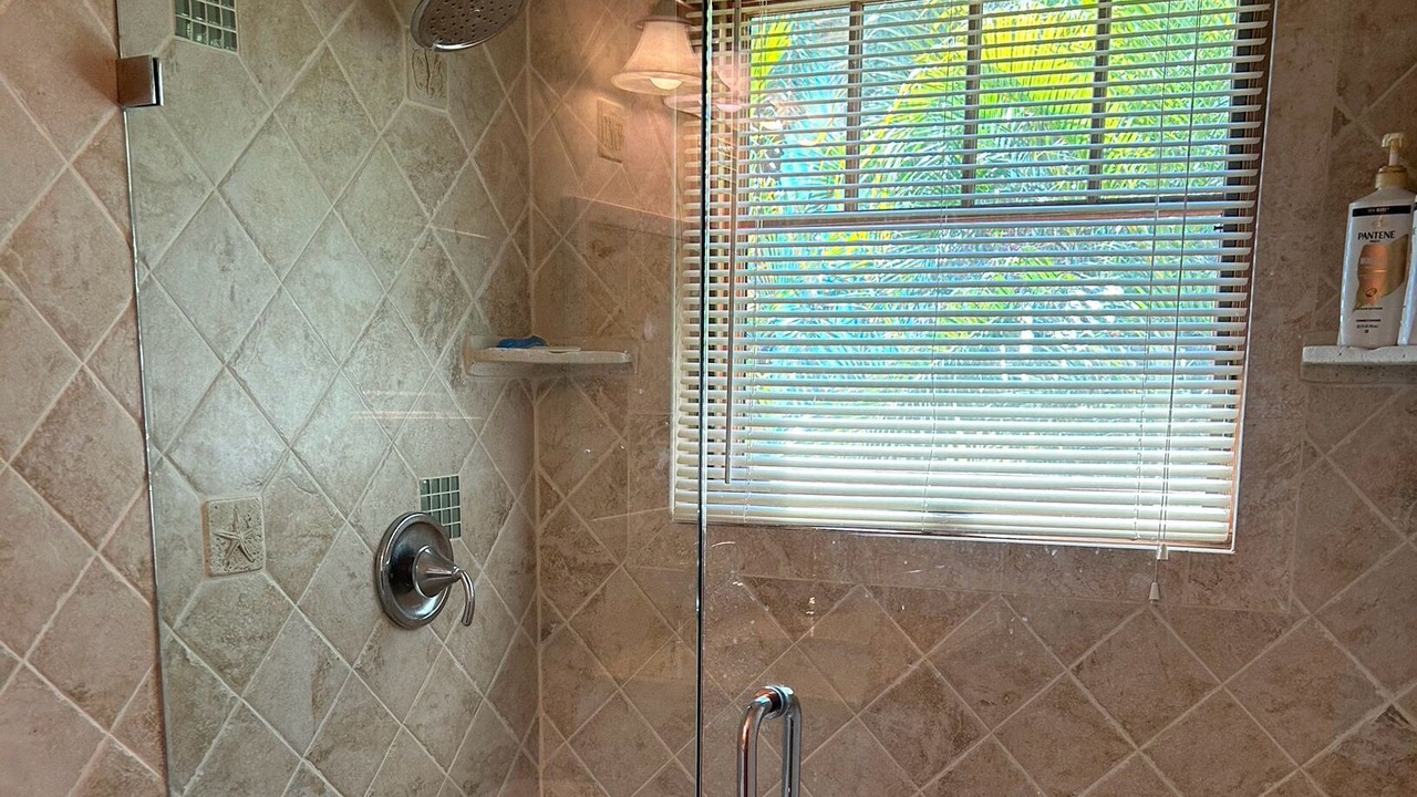 Photo of Bathroom in Doctor's Arm
