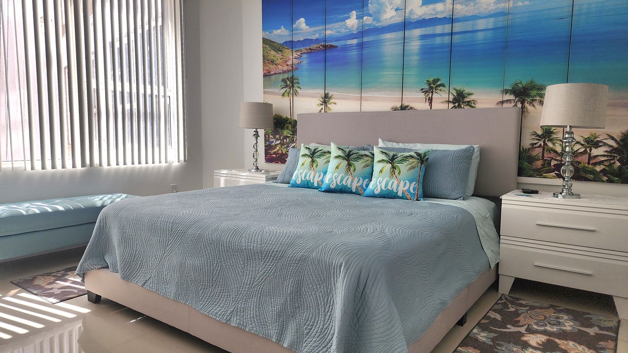 Photo of Bedroom in Hollywood South Central Beach