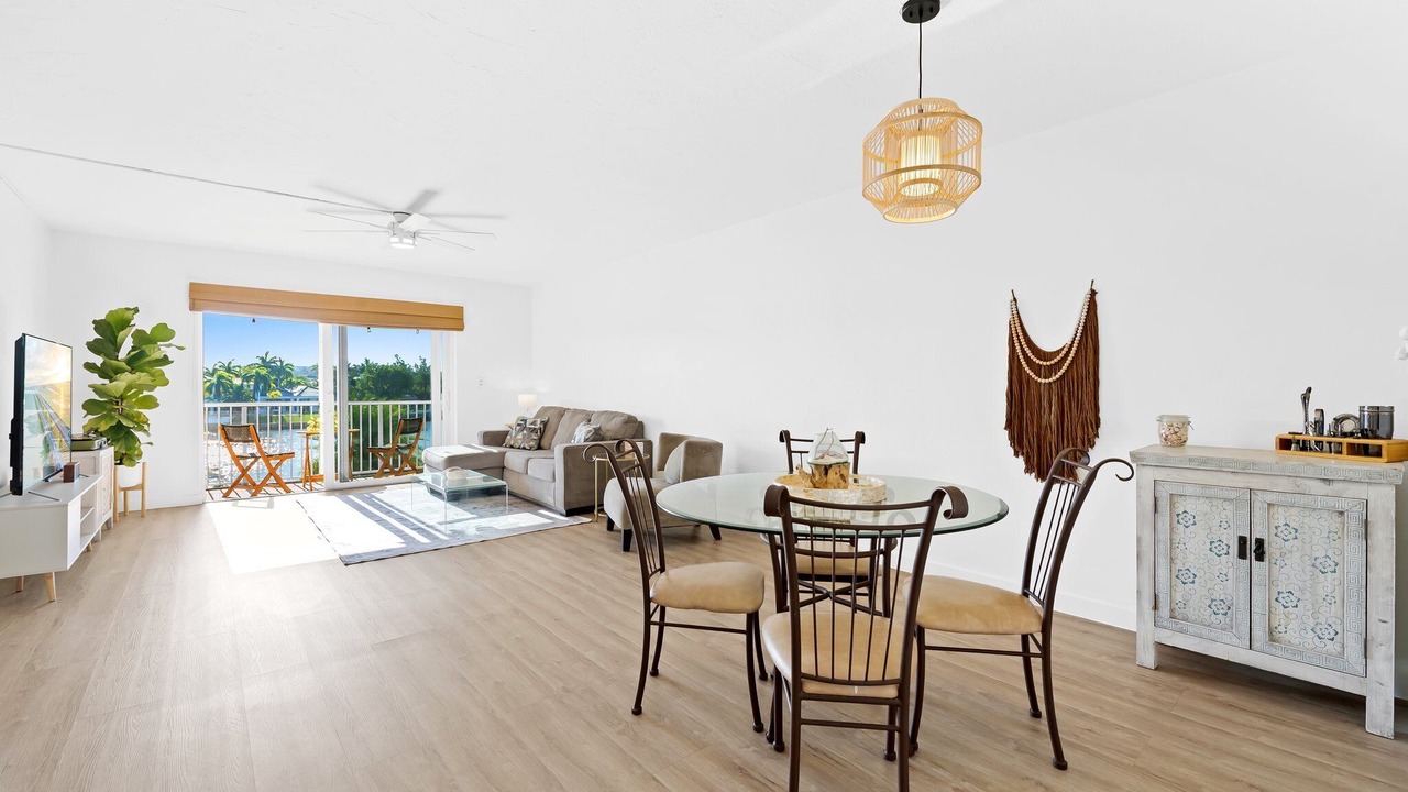Photo of Livingroom in Deerfield Beach