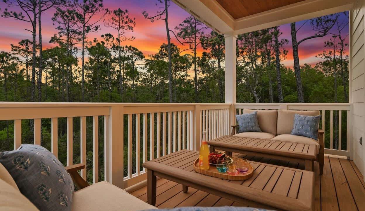 Photo of Outdoor in Treetop