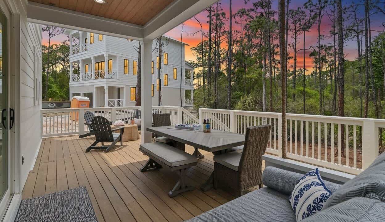 Photo of Outdoor in Treetop