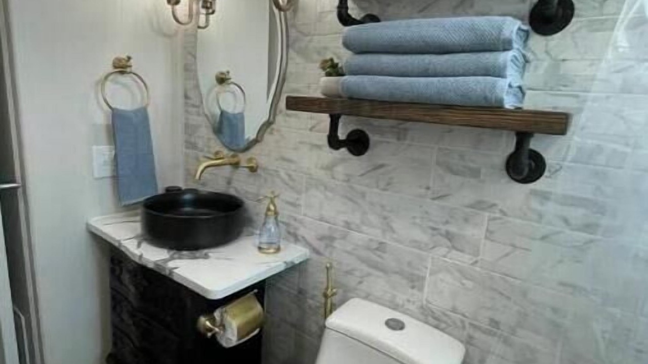 Photo of Bathroom in Davenport