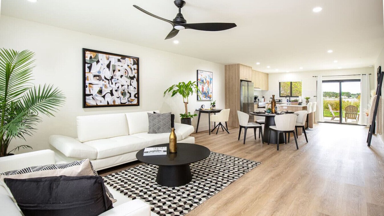 Photo of Livingroom in East Naples