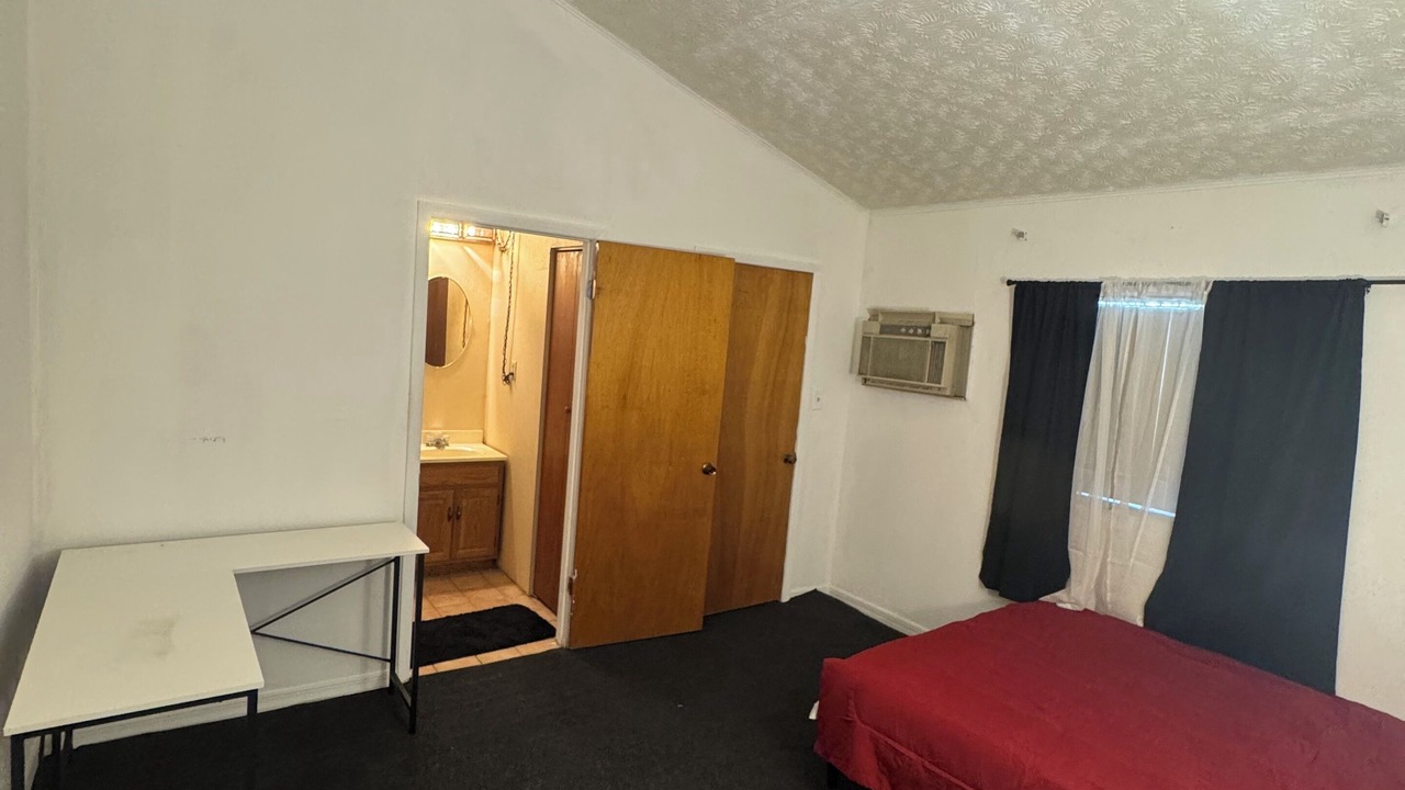 Photo of Bedroom in Gulf Coast Acres