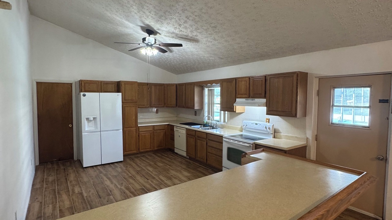 Photo of Kitchen in Gulf Coast Acres